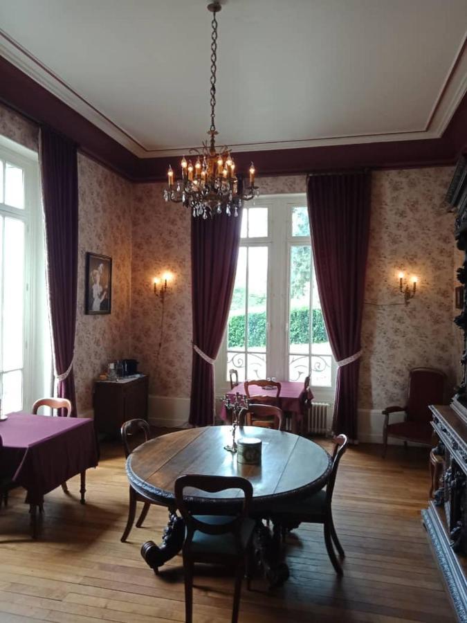 Bed and Breakfast Chateau Maleplane Сен-Леонар-де-Нобла Экстерьер фото