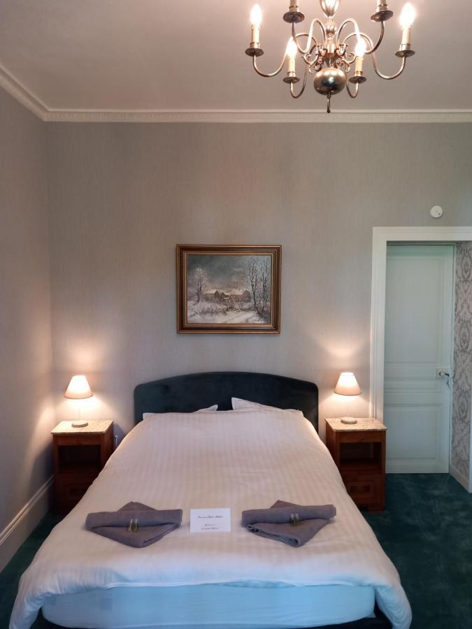 Bed and Breakfast Chateau Maleplane Сен-Леонар-де-Нобла Экстерьер фото