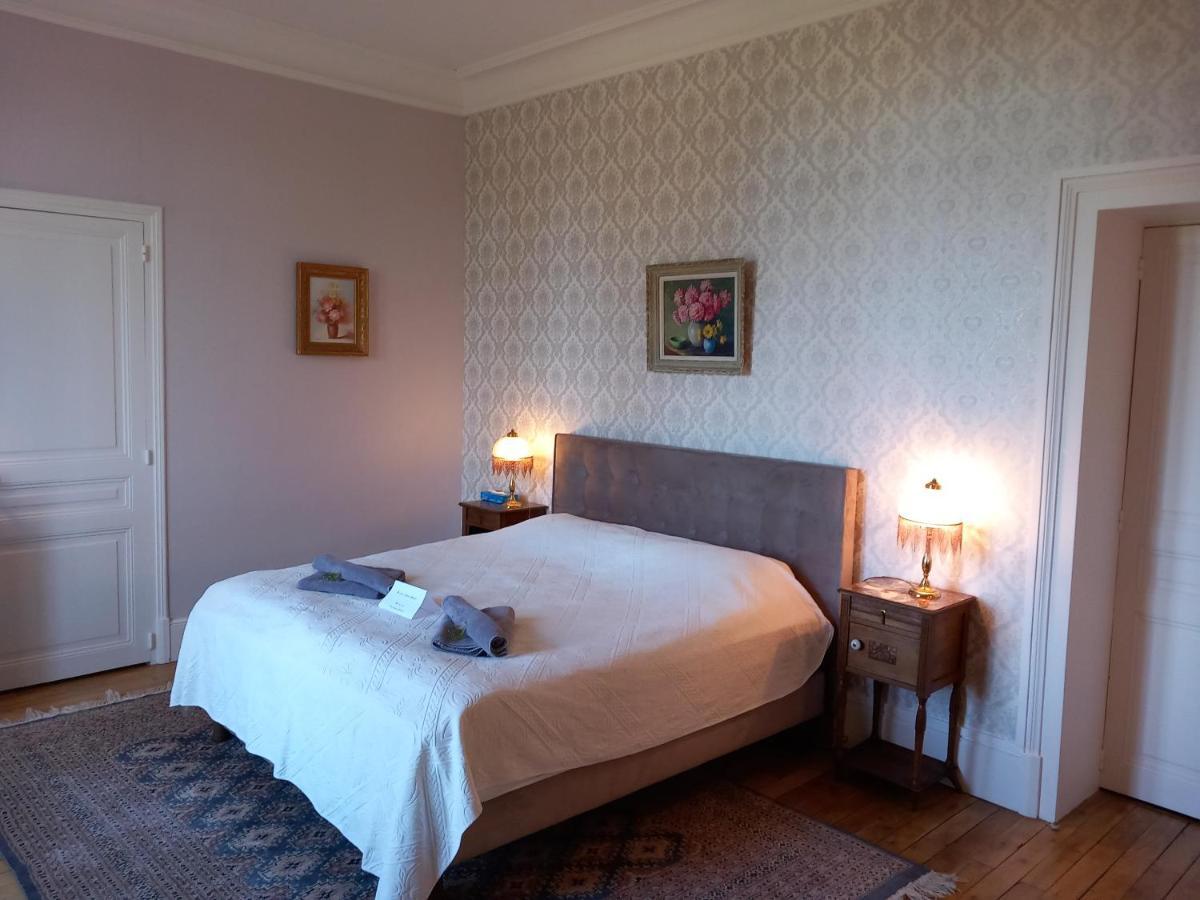 Bed and Breakfast Chateau Maleplane Сен-Леонар-де-Нобла Экстерьер фото